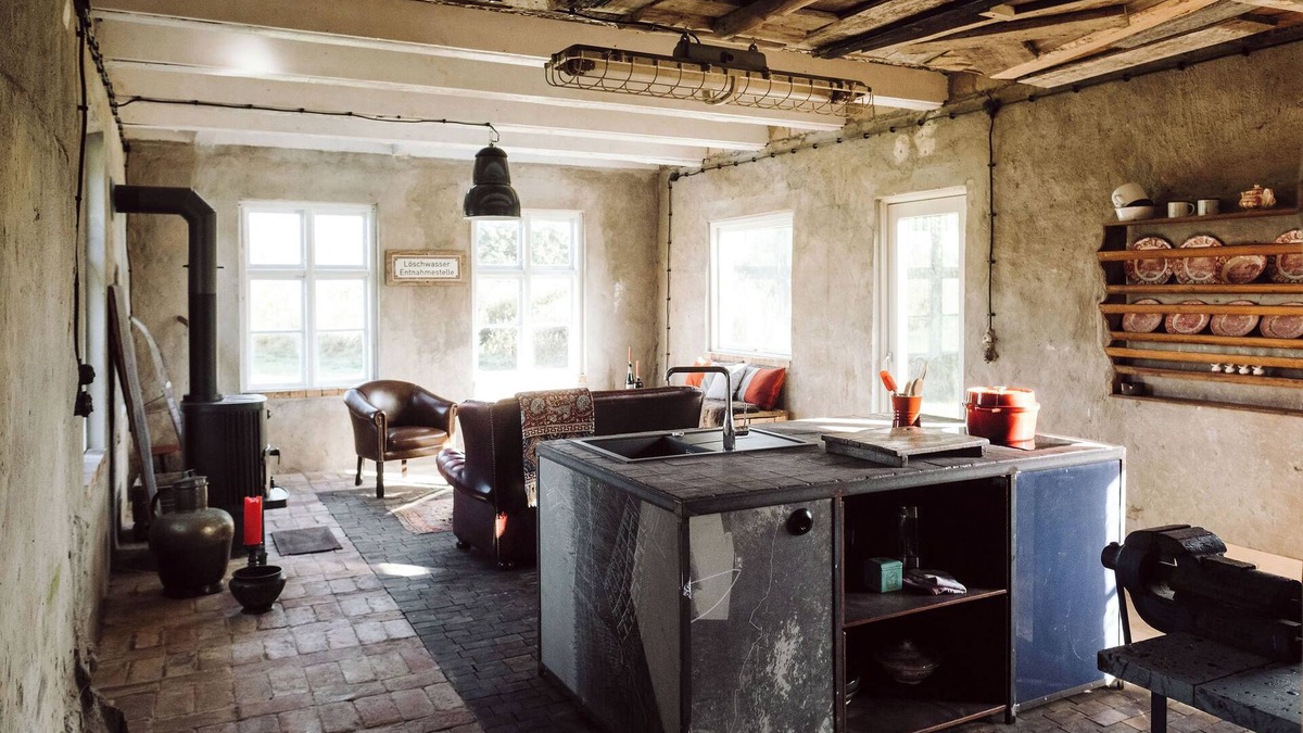 Rensow House | Holiday Home 'Projektraum Obst und Sterne' with Private Terrace