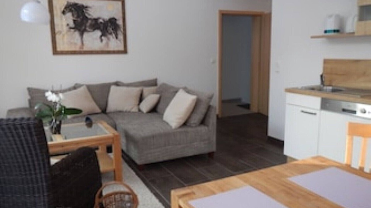 Storkow Apartment | Holiday home Seebrise* FW B2 right on the lake