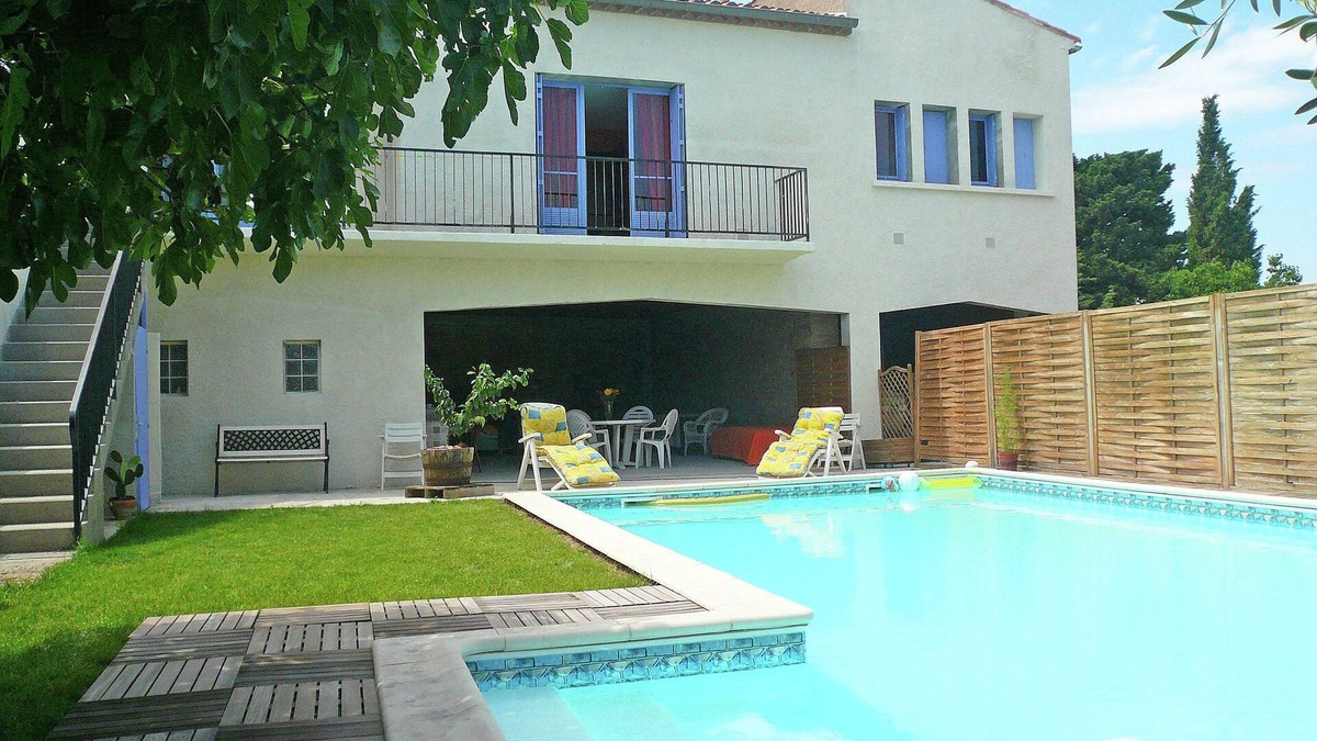 Talairan House | Holiday Home Talairan with Pool and BBQ
