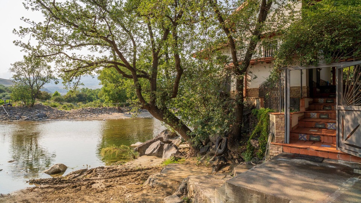Bronte House | Holiday Home 'Teleferica' with Mountain View, Wi-Fi and Air Conditioning