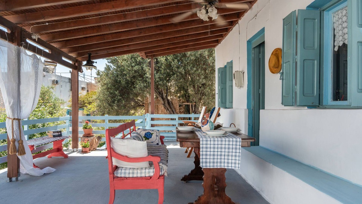 Telendos House | Holiday Home 'Telendos Gallery House' with Sea View, Wi-Fi and Air Conditioning