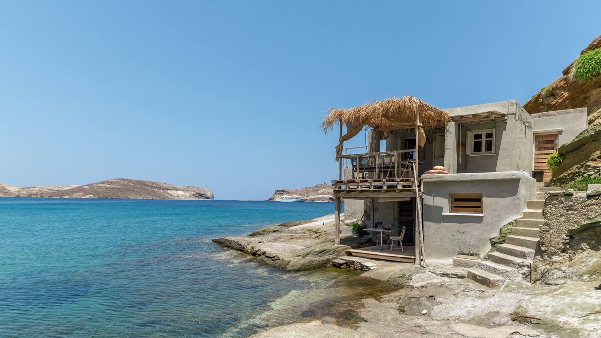 Panormos House | Holiday Home 'The Fishermans Experience' with Sea View, Private Terrace and Balcony