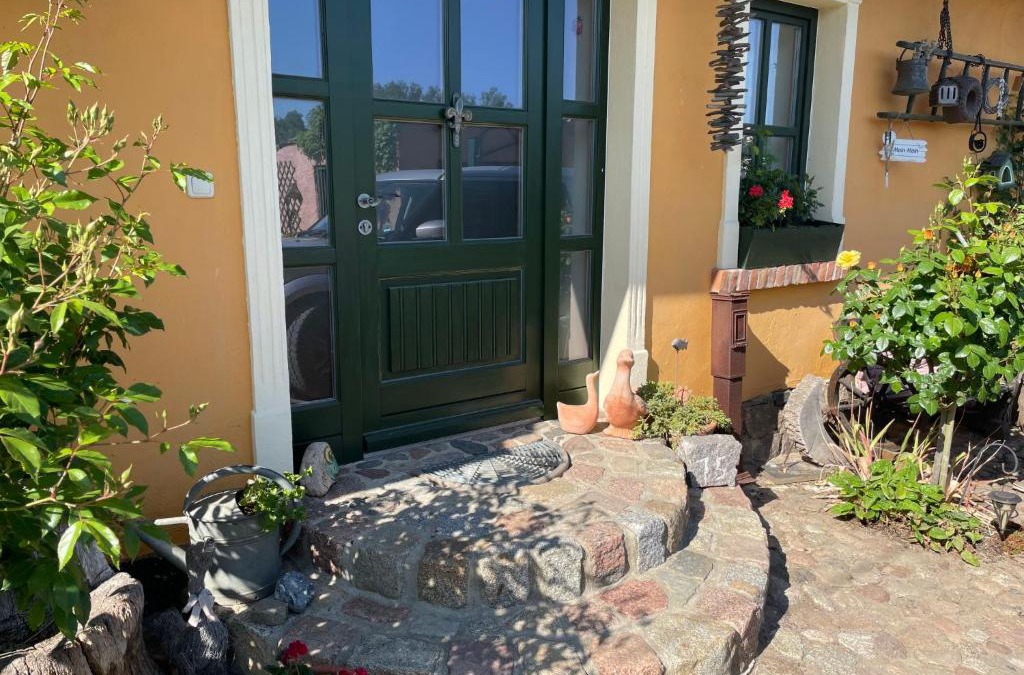 Neuenkirchen House | Holiday Home Tribbevitz by Interhome