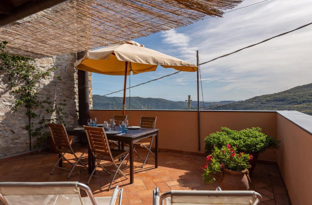 Villa Viani House | Holiday Home U Figu du Camin by Interhome