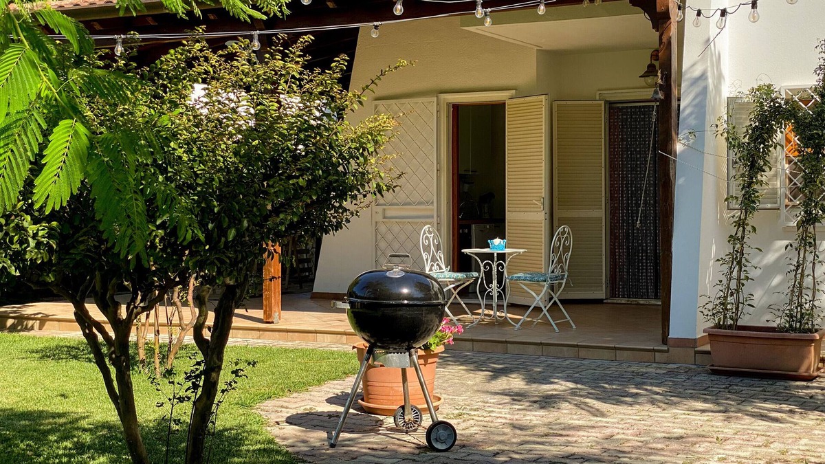 Fontanelle Villa | Holiday Home 'Villa in the Ugento Natural Park' with Private Garden and Air Conditioning