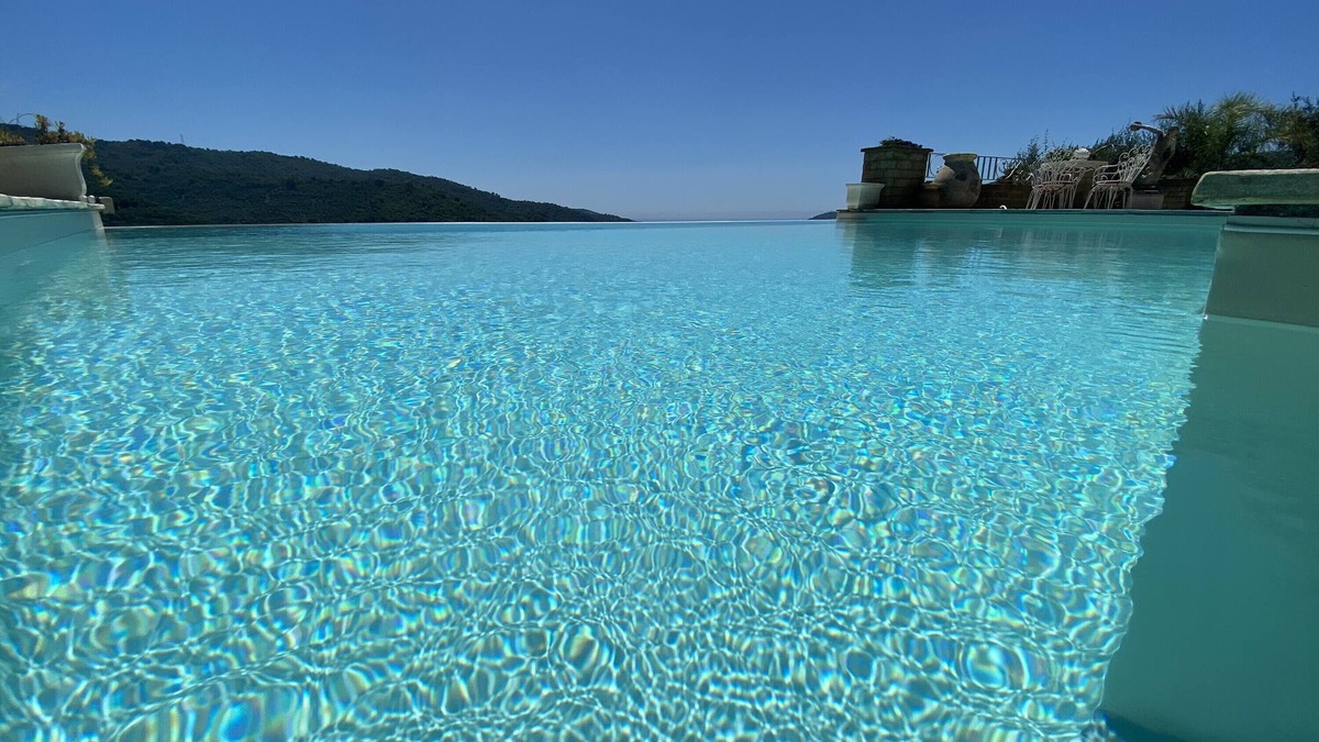 Pontedassio House | Holiday Home 'Villa Panorama da Luca' with Sea View, Pool & Wi-Fi
