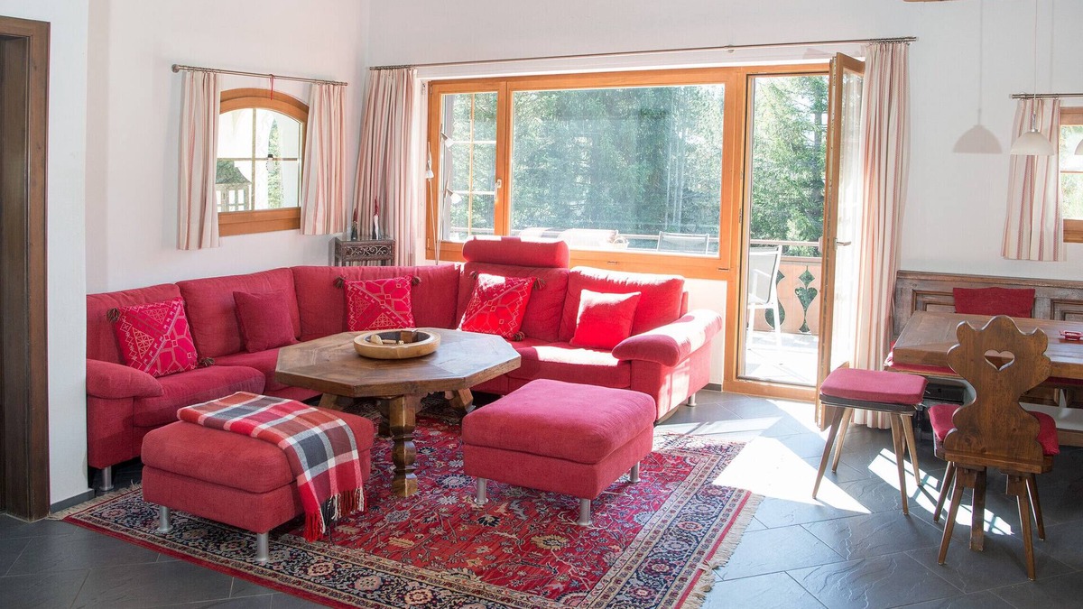 Lenzerheide Apartment | Holiday home with Jacuzzi for 6 persons-Lenzerheide