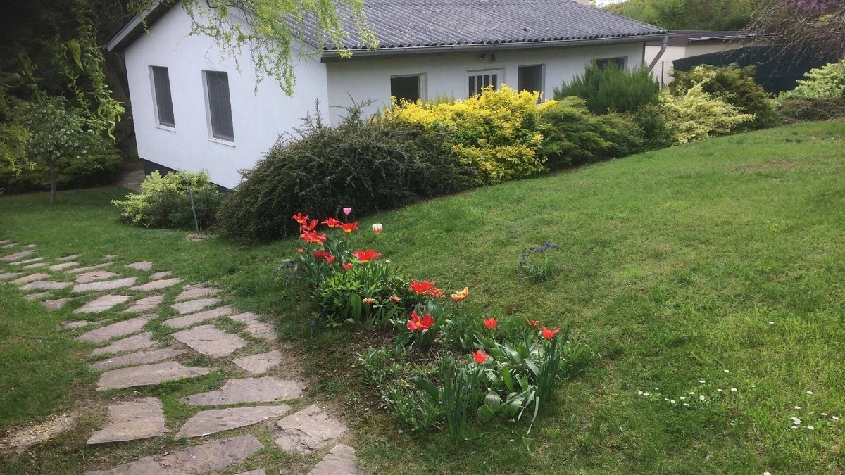 Hagenbrunn House | Holiday home with garden, barbecue and terrace