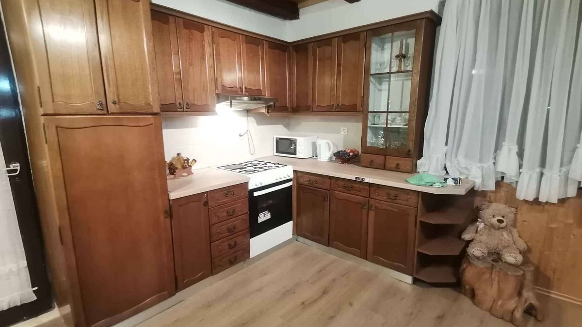 Trnovac House | Holiday home with garden and hiking opportunities