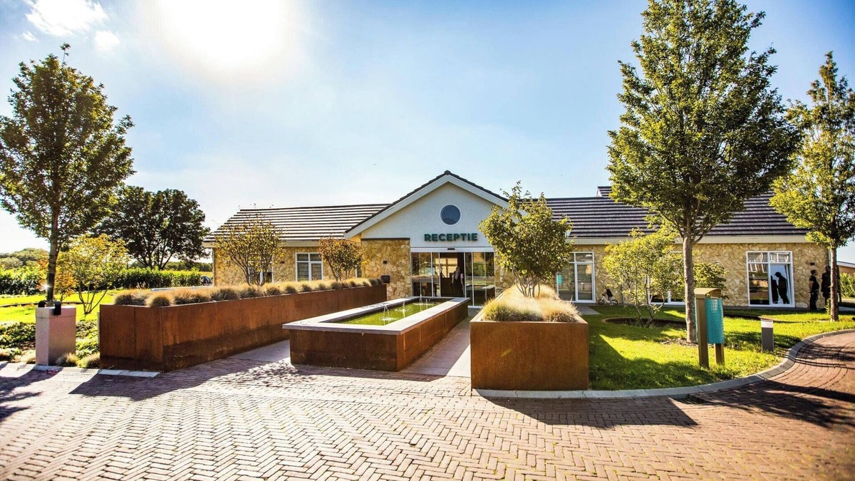 Gasthuis House | Holiday home with gas fireplace & bath