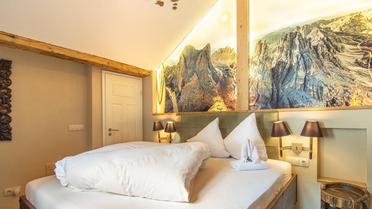 Stuben House | Holiday home with luxury sauna and choice of 3 ski areas