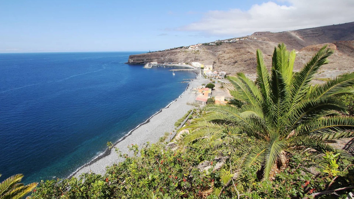 Alajero House | Holiday home with sensational views over the south coast