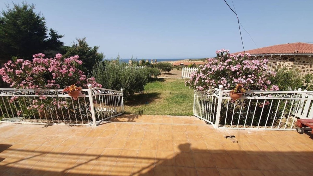 Bizerte Ski Chalet | Holiday Homes -- Chalet du Paradis