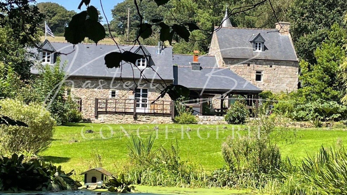 Saint-Gilles-Pligeaux House | Holiday house St Nicolas du Pélem for 1 - 2 persons with 1 bedroom - Holiday house