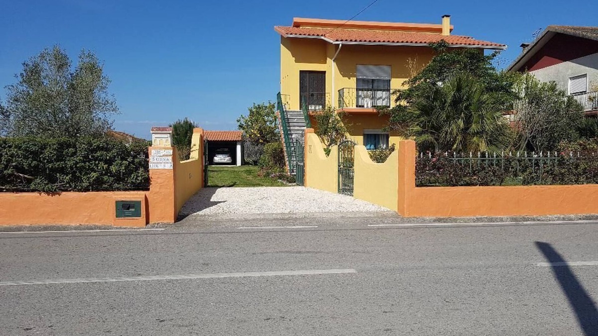 Montemor-o-Velho House | HOLIDAY HOUSE 15 MINUTES FROM THE BEACH (1st FLOOR)