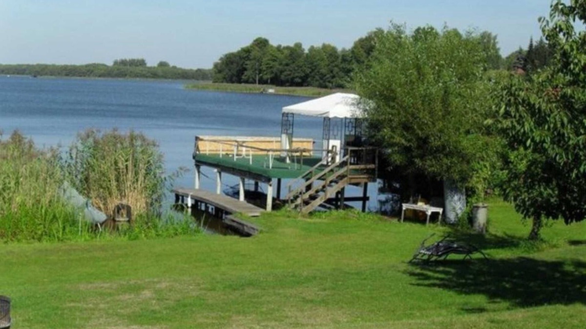 Priepert Apartment | Holiday house Am Großen Priepertsee (21454) - Cottage on the water