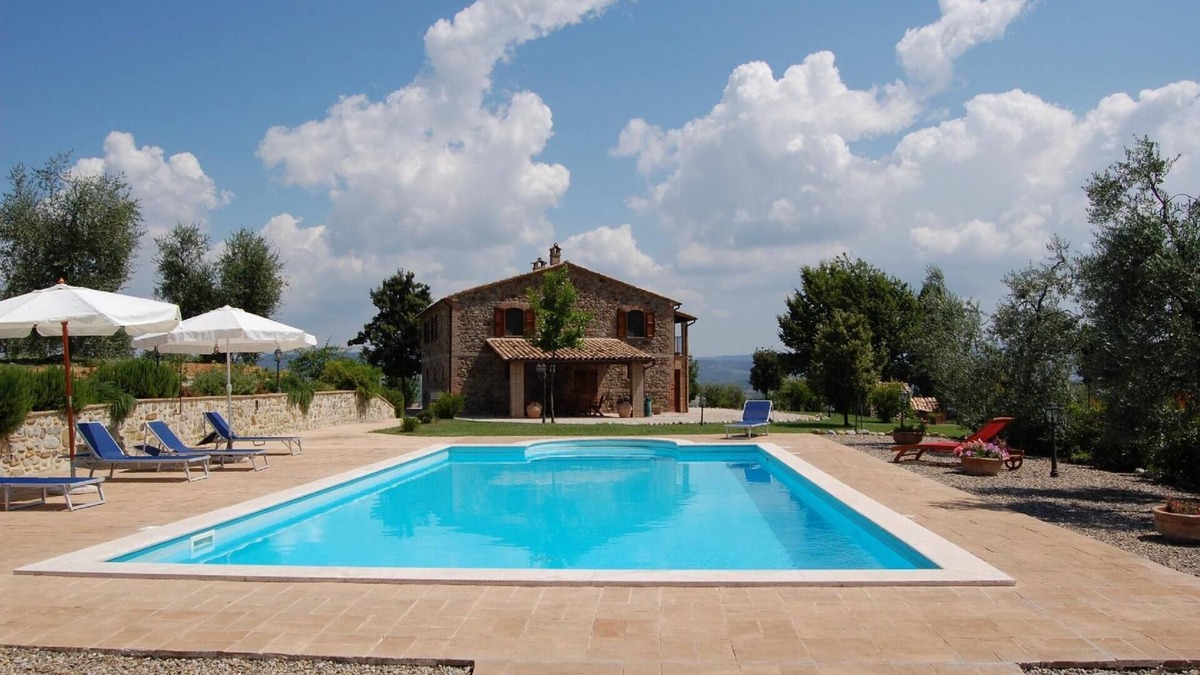 Castel Viscardo House | Holiday house Castel Viscardo for 1 - 10 persons with 5 bedrooms - Holiday home