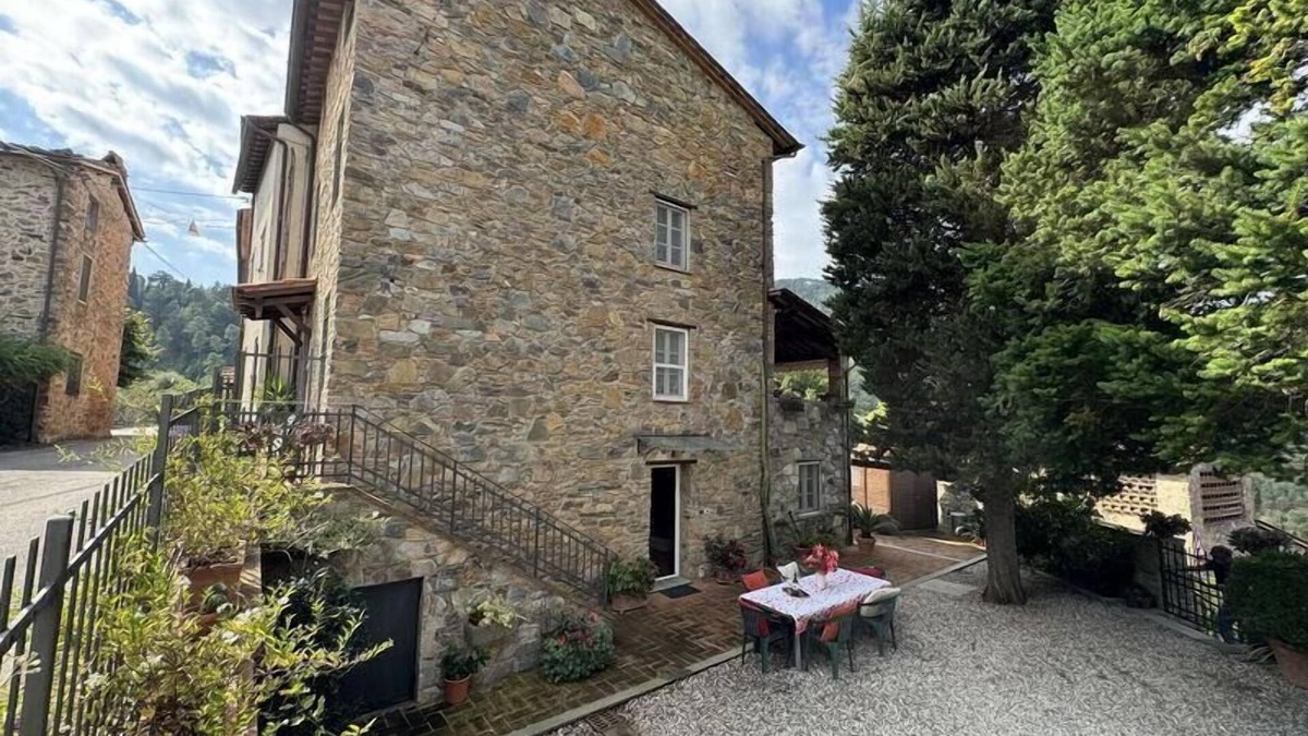 Castelvecchio House | Holiday house Capannori for 1 - 6 persons with 3 bedrooms - Holiday home