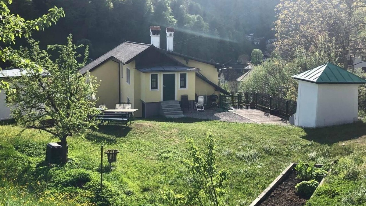 Ebensee House | Holiday house Ebensee for 1 - 6 persons with 3 bedrooms - Holiday home