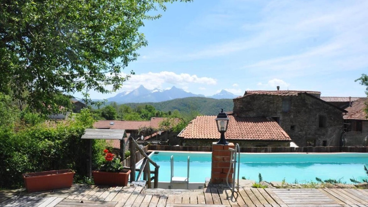 Arlia House | Holiday house Fivizzano for 13 - 16 persons with 6 bedrooms - Holiday house