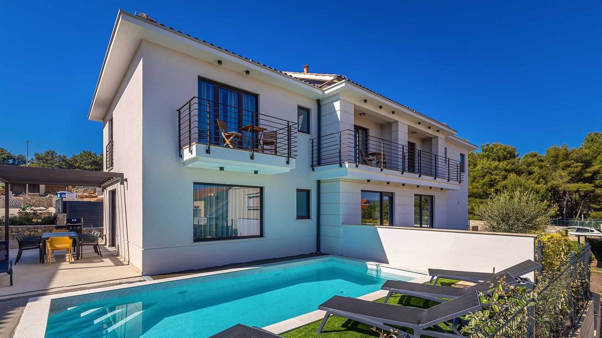 Krk House | Holiday house FRA&LA with private pool