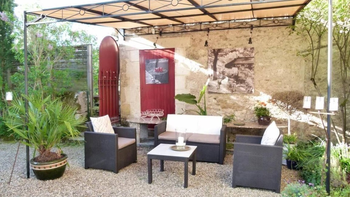Gensac House | Holiday house Gensac for 1 - 6 persons with 2 bedrooms - Holiday home