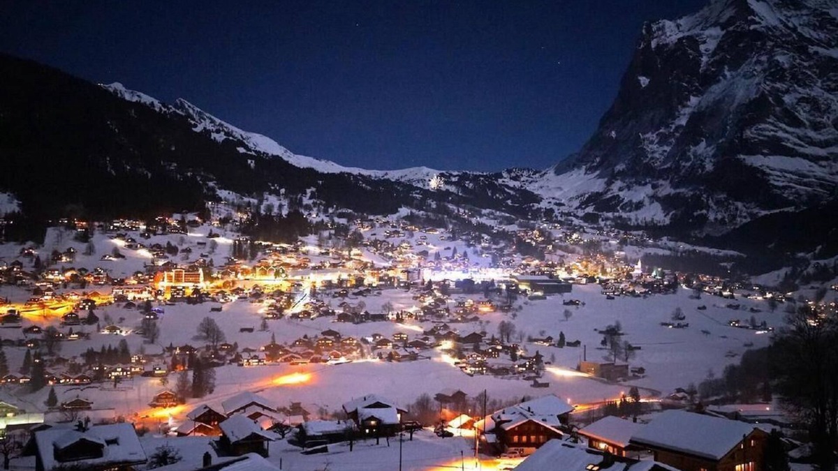 Grindelwald Ski Chalet | Holiday house Grindelwald for 8 - 9 persons with 4 bedrooms - Holiday house