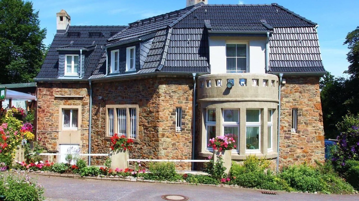 Wehringhausen House | Holiday house Hagen for 1 - 8 persons with 4 bedrooms - Holiday home