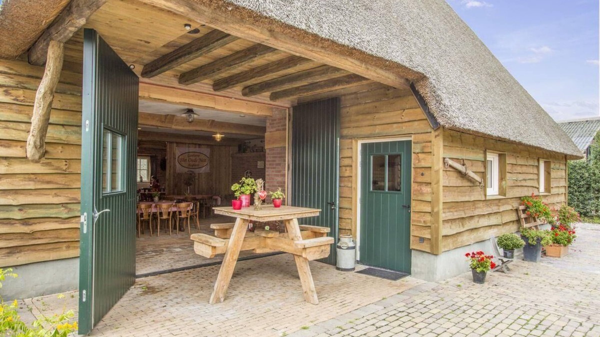 Haghorst House | Holiday house Haghorst for 10 - 22 persons with 8 bedrooms - Holiday apartment in one or multi-famil