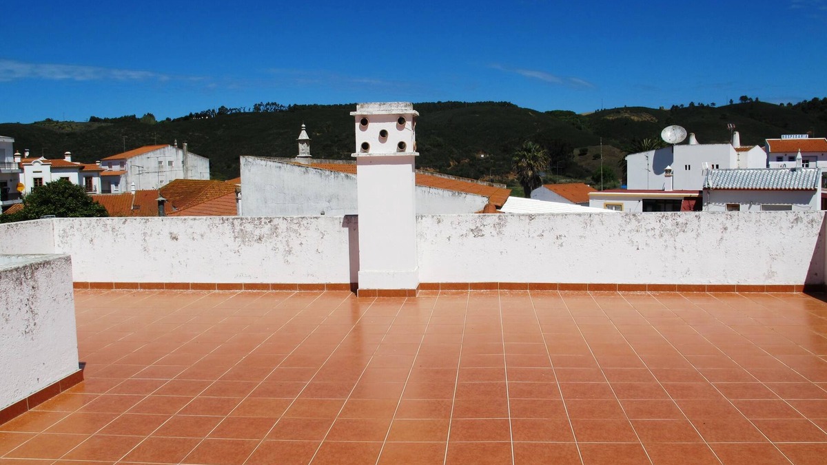 Baiona Villa | Holiday house in the center of Odeceixe with Terrace