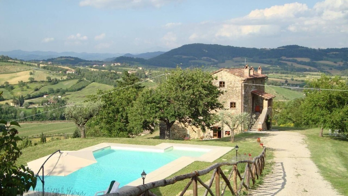 Bivio Lugnano House | Holiday house Citta' di Castello for 1 - 9 persons with 4 bedrooms - Holiday home