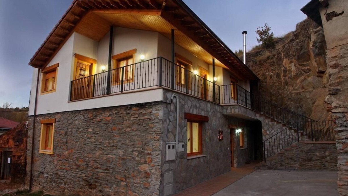 La Omanuela House | Holiday house La Omañuela for 1 - 2 persons with 1 bedroom - Casa Rural