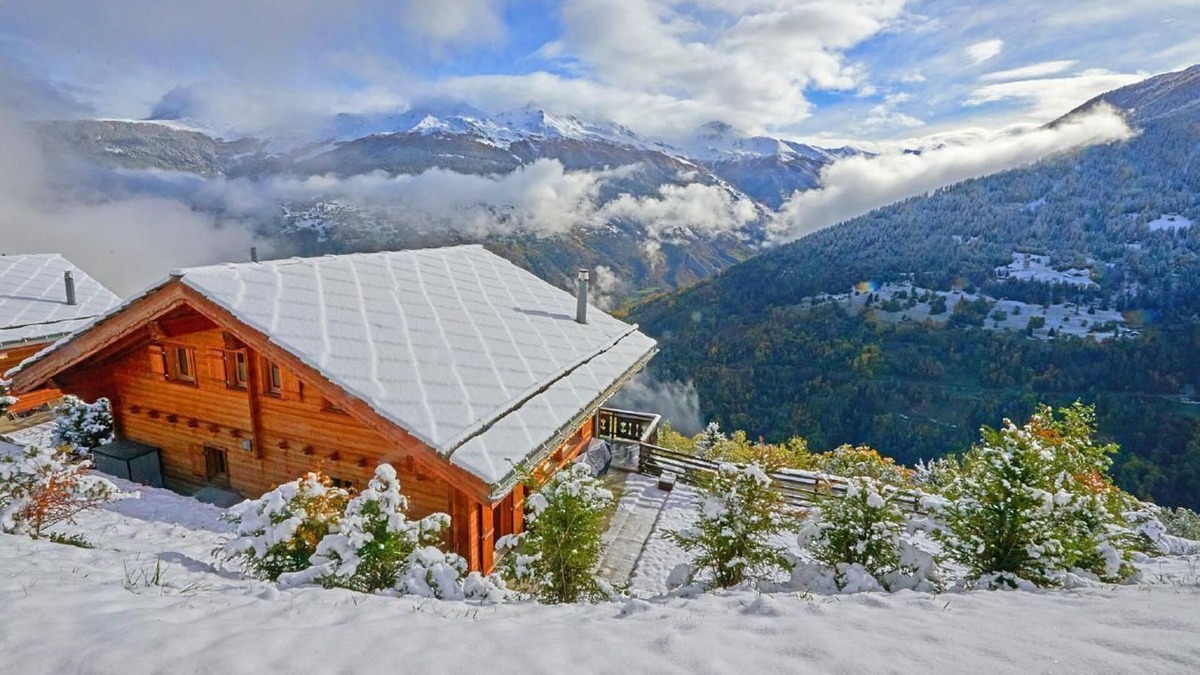 Heremence Ski Chalet | Holiday house Les Masses for 1 - 8 persons with 4 bedrooms - Detached holiday house