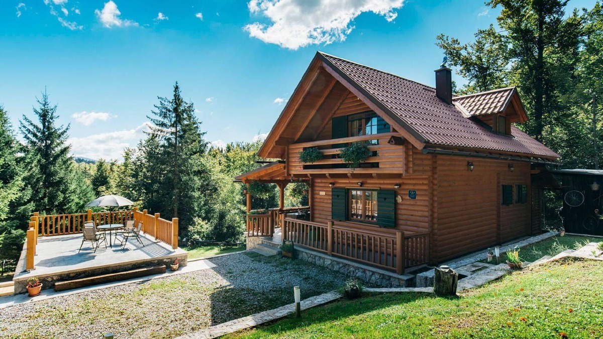 Lokve House | Holiday house Lokve for 1 - 7 persons with 3 bedrooms - Holiday house