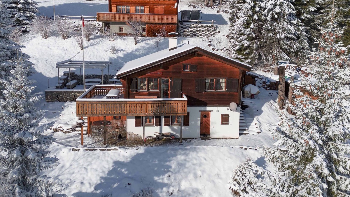 Malix Ski Chalet | Holiday house Malix for 1 - 8 persons with 4 bedrooms - Holiday house