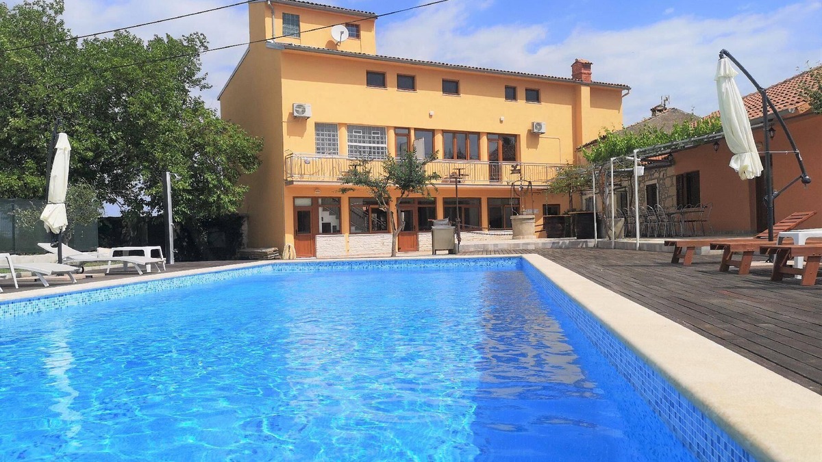 Cokuni House | Holiday house Marcana for 1 - 18 persons with 9 bedrooms - Holiday apartment in one or multi-family