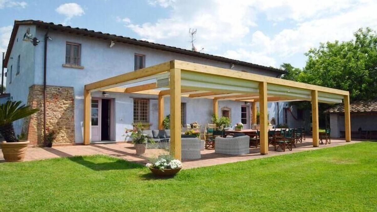 Montecarlo House | Holiday house Montecarlo for 1 - 12 persons with 4 bedrooms - Holiday home