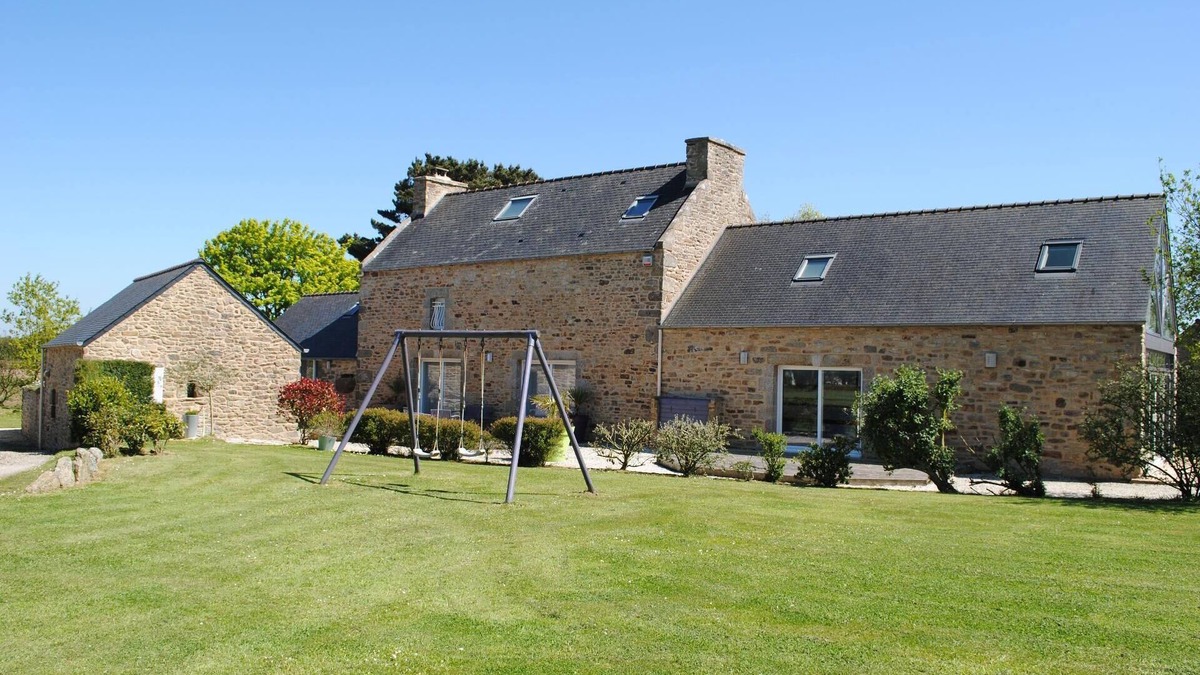 Plouguin House | Holiday house Plouguin for 1 - 8 persons with 4 bedrooms - Holiday house