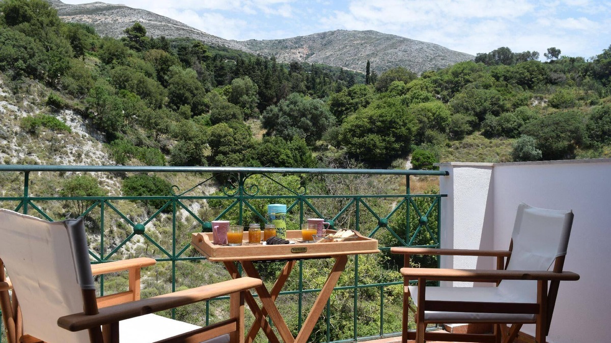 Dhrakata House | Holiday house Pylaros for 1 - 6 persons with 3 bedrooms - Holiday home