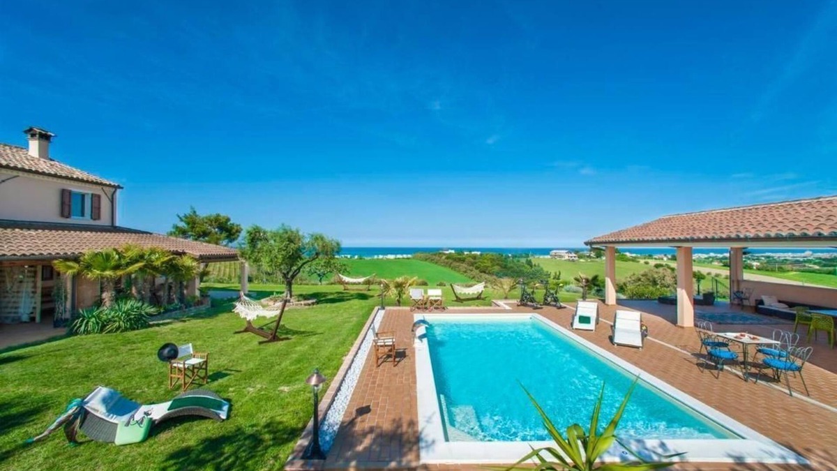 San Costanzo House | Holiday house San Costanzo for 1 - 12 persons with 6 bedrooms - Multistorey holiday home/maisonette