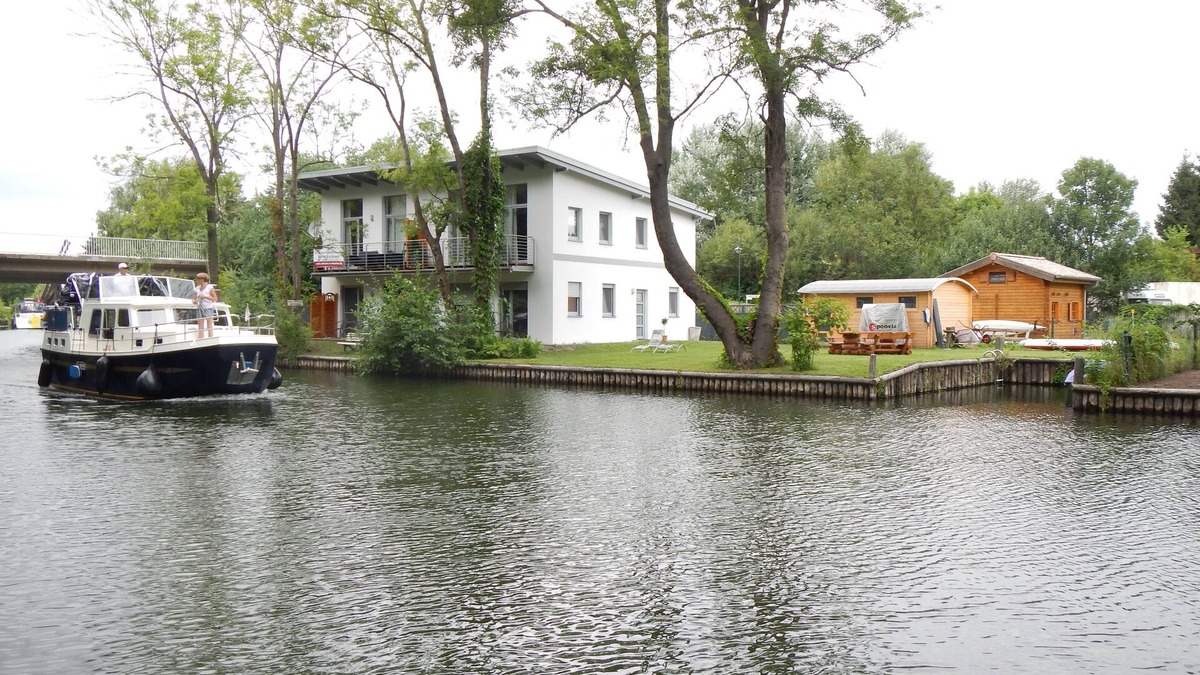 Storkow House | * Holiday house Seebrise complete, right on the lake