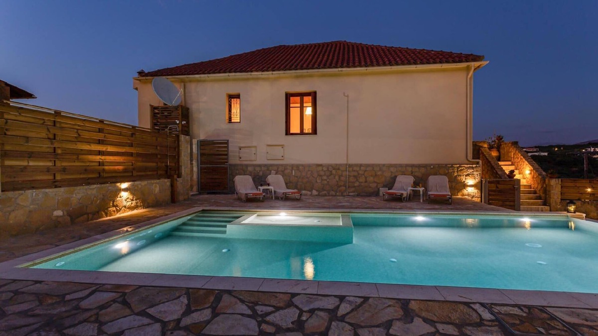 Platanias House | Holiday house Spilia for 1 - 6 persons with 3 bedrooms - Holiday home