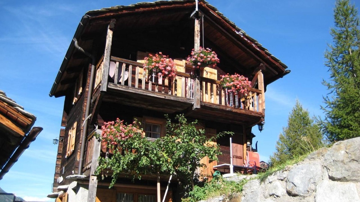 St. Niklaus Ski Chalet | Holiday house St. Niklaus VS for 1 - 4 persons with 2 bedrooms - Detached holiday house