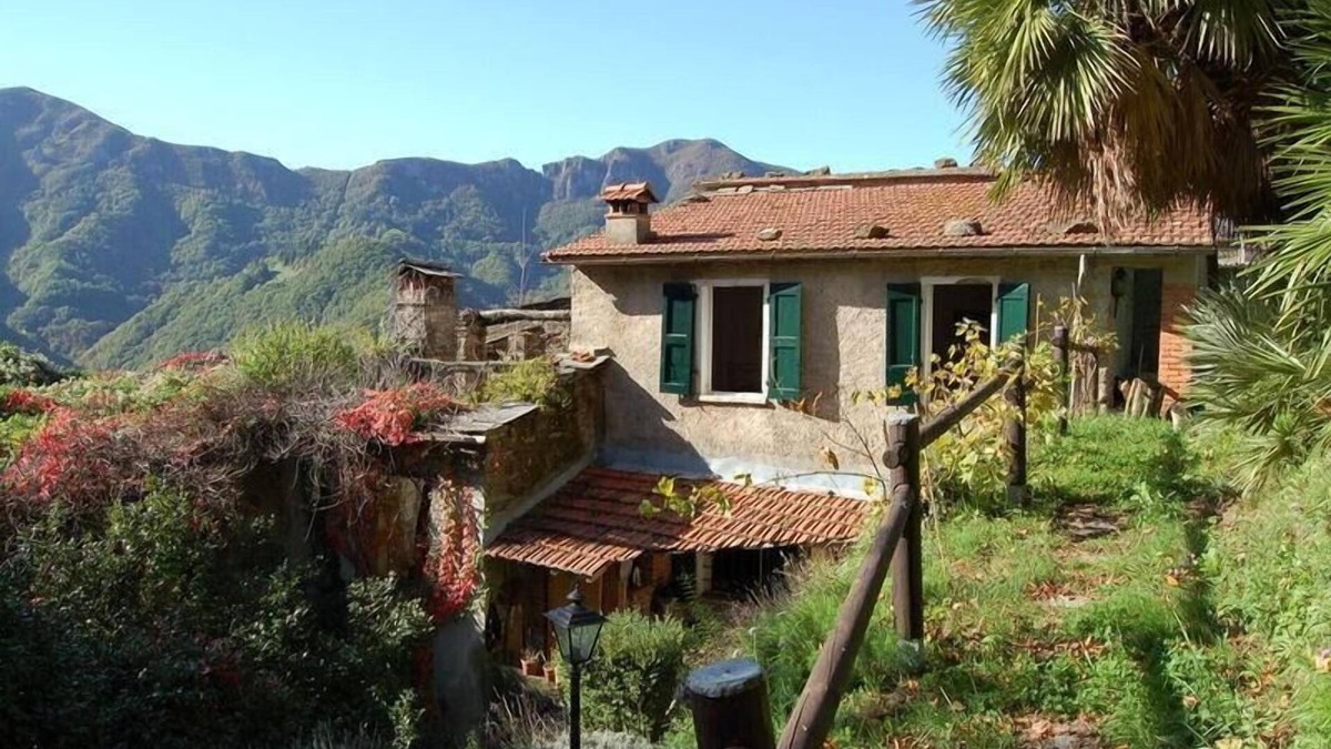 Stazzema House | Holiday house Stazzema for 1 - 6 persons with 3 bedrooms - Holiday home