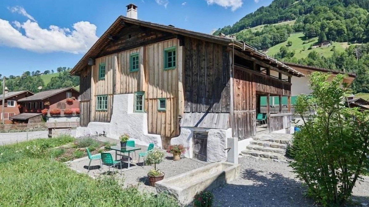 Unterschachen House | Holiday house Unterschächen for 1 - 8 persons with 4 bedrooms - Historical building