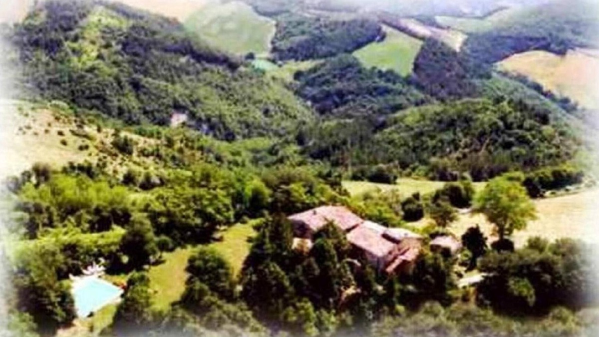 Urbino House | Holiday house Urbino for 1 - 20 persons with 7 bedrooms - Holiday house