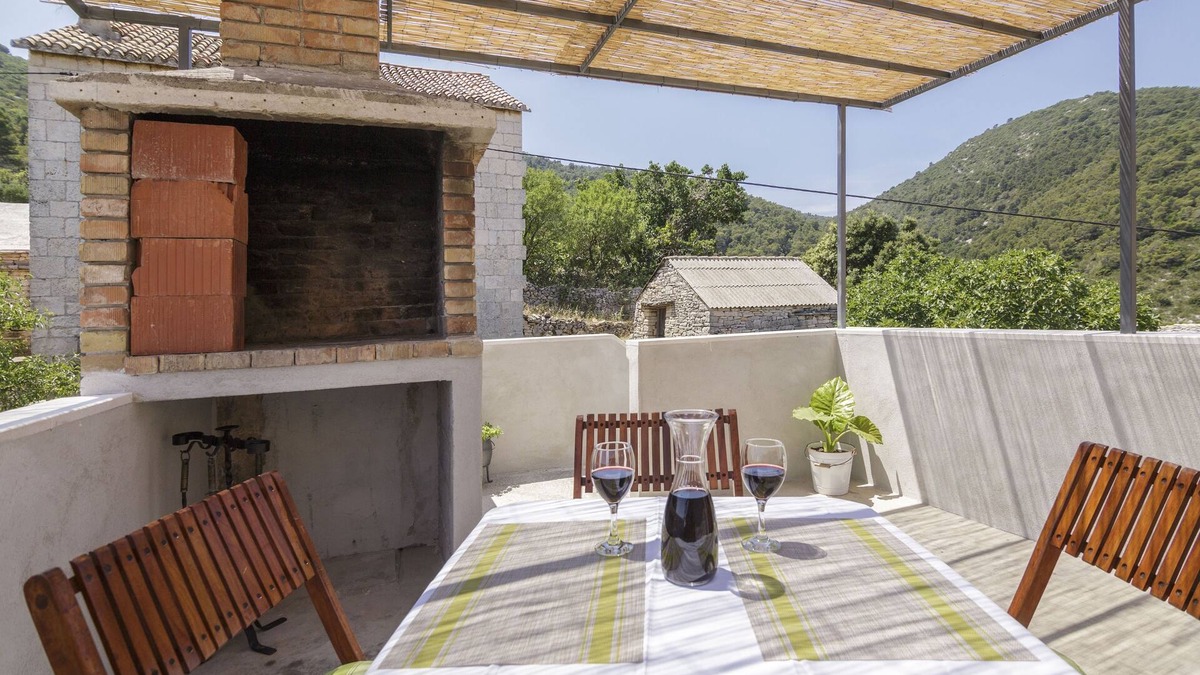 Komiza House | Holiday house with a parking space Oključna, Vis (K-14875)