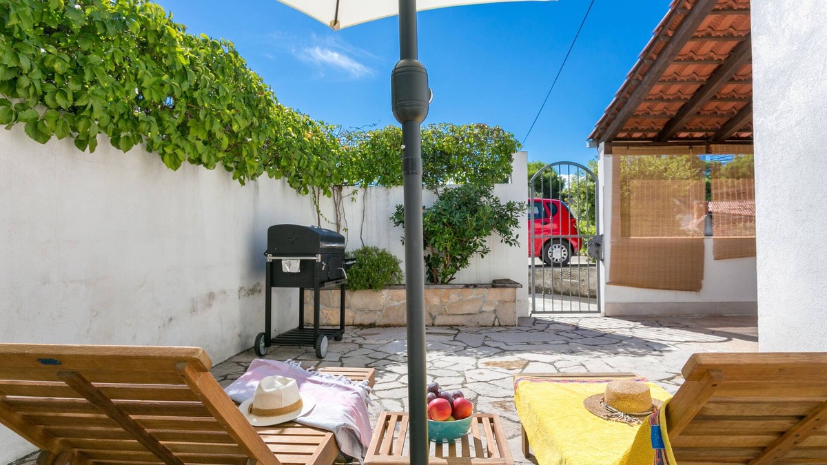 Cove Makarac (Milna) House | Holiday house with a parking space Milna, Brač (K-20140)
