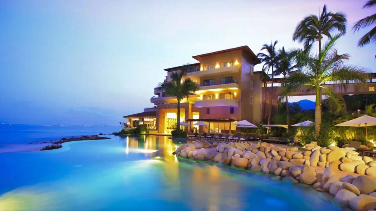 South Shore Hotel Area Resort | HOLIDAY IN 5-STAR GARZA BLANCA RESORT & SPA PUERTO VALLARTA 2BR/3BA 3,229 SQ FT