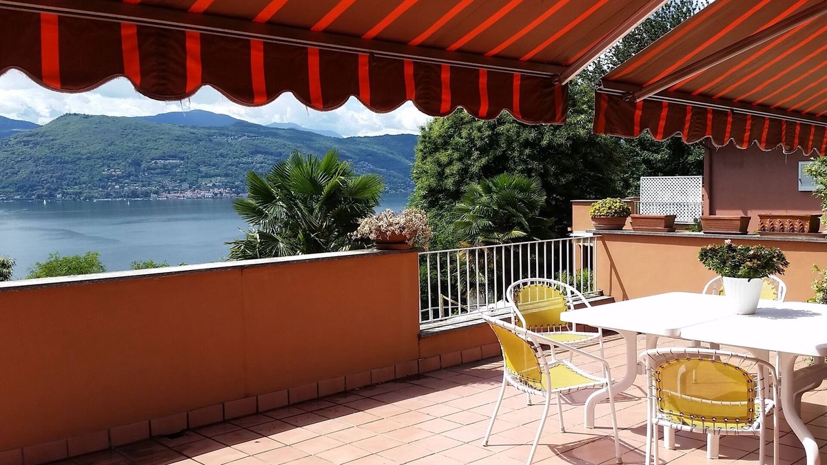 Ispra Apartment | HOLIDAY IN ISPRA LAKE MAGGIORE!
